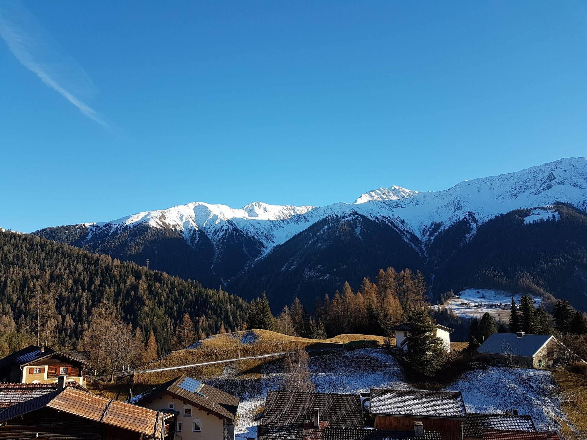 Hotel Sonnenhalde Wiesen Bagian luar foto